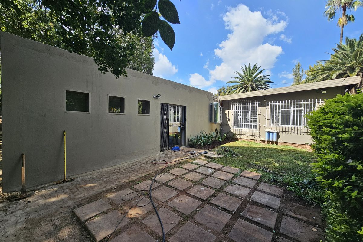 TO LET Centurion Small Office Space / Salon Space - Photo 2