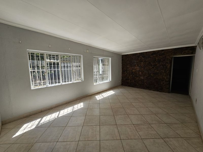 TO LET Centurion Small Office Space / Salon Space - Photo 10