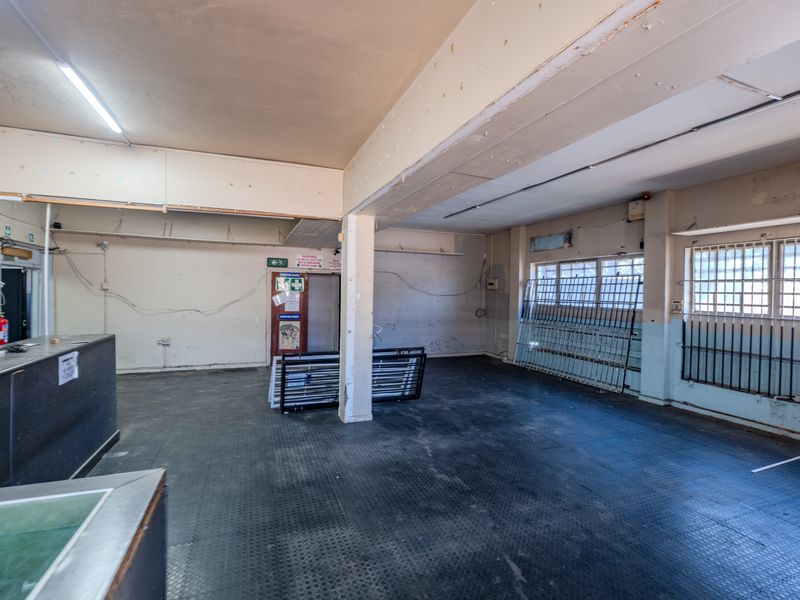 Prime Commercial Unit To Let in Shepstone Road - Photo 4