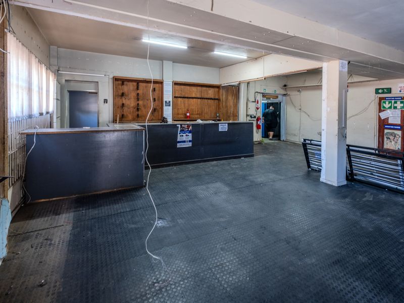 Prime Commercial Unit To Let in Shepstone Road - Photo 3