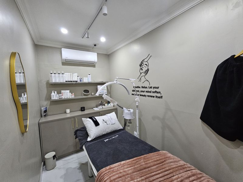 FOR SALE - SALON CENTURION - Photo 6