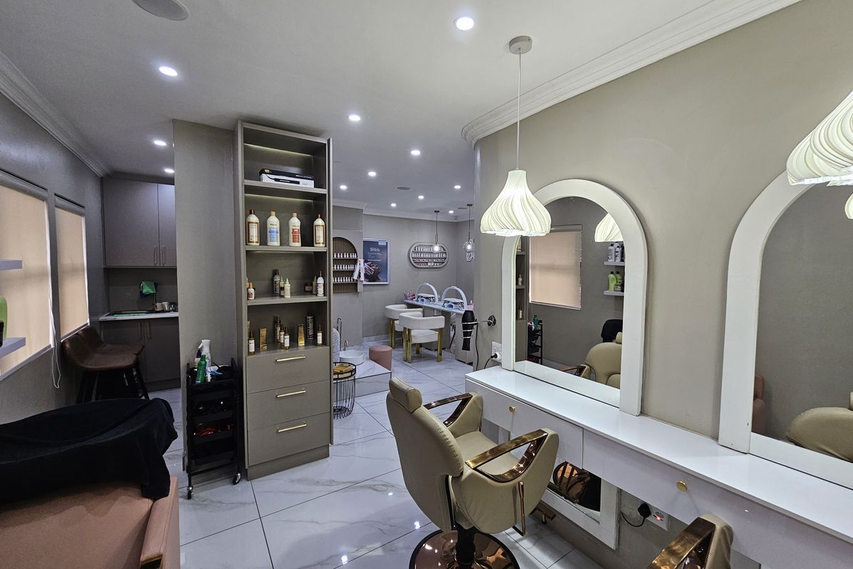 FOR SALE - SALON CENTURION - Photo 5