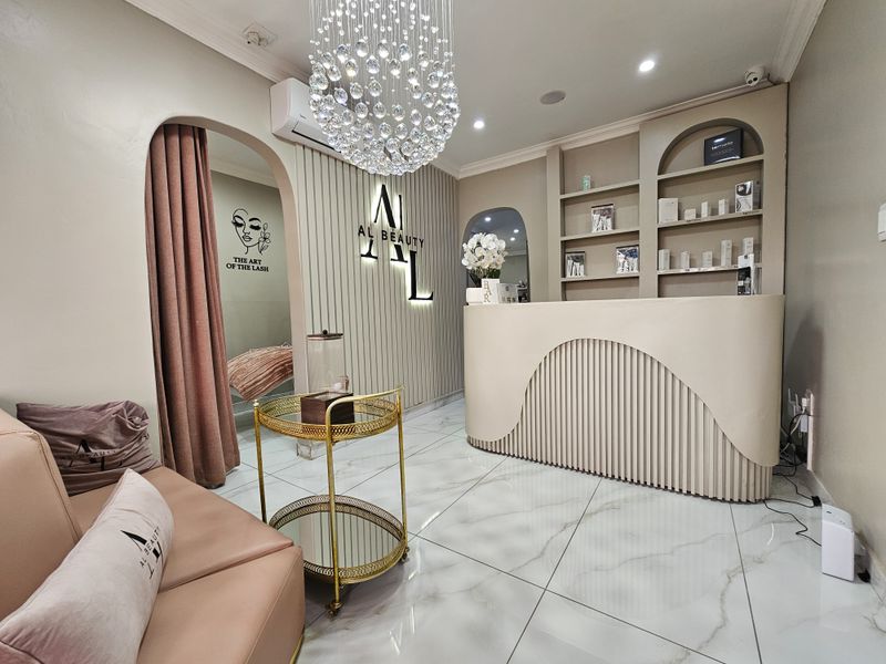 FOR SALE - SALON CENTURION - Photo 2