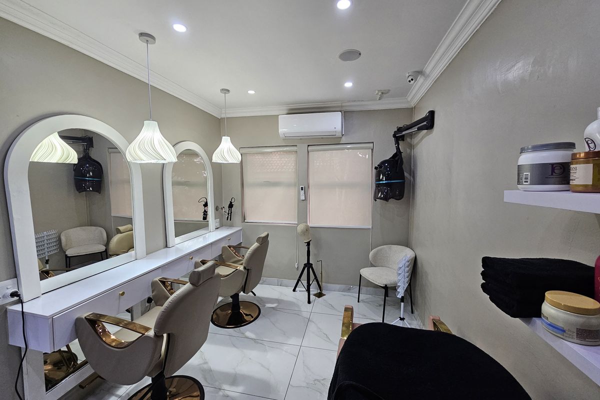 FOR SALE - SALON CENTURION - Photo 4