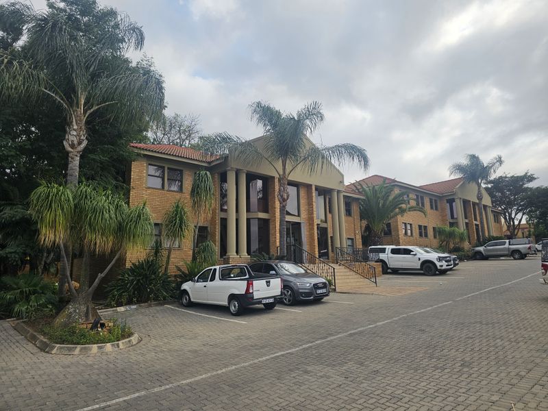 FOR SALE - SALON CENTURION - Photo 3