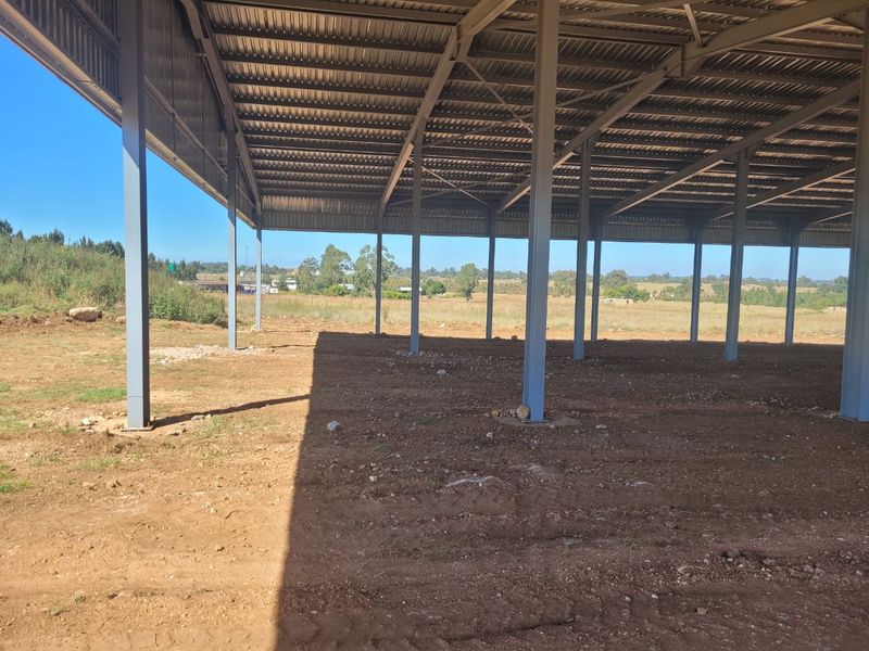 19 Ha Vacant land with 1200m2 Warehouse FOR SALE in Delmas area - Photo 10