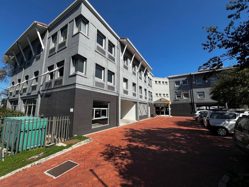 Training Facility / Corporate Office Suites - Photo 3