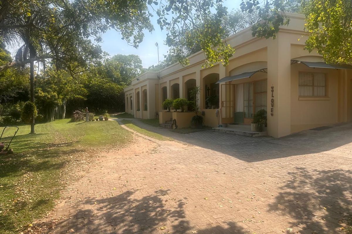 Exceptional 2-Hectare Smallholding with Rental Income  - Just outside Nelspruit. - Photo 4