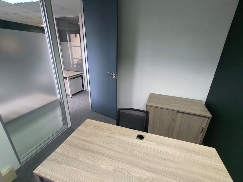 Fully Furnished Office To Let Near Gautrain | Flexible, Turnkey Workspace - Photo 8
