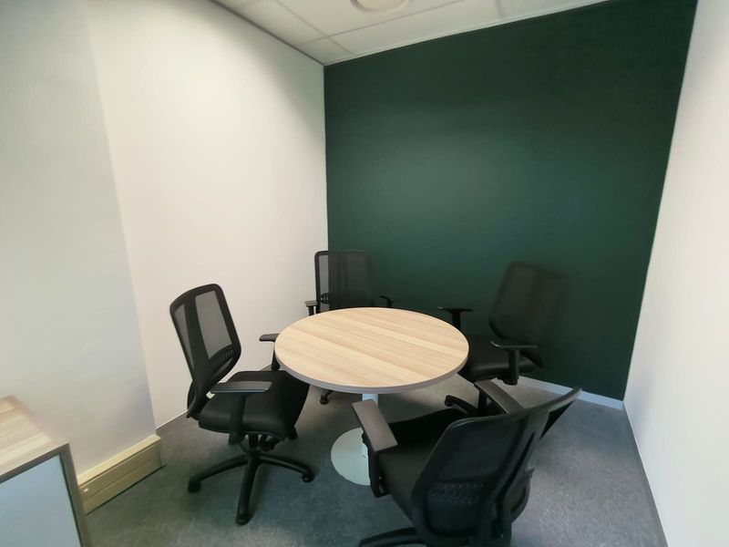 Fully Furnished Office To Let Near Gautrain | Flexible, Turnkey Workspace - Photo 2