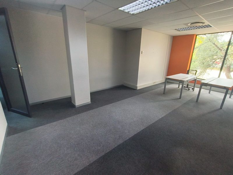 Prime A-Grade 48.52m2 Office Space To Let, Die Hoewes, Centurion, Prime Location Near Gautrain - Photo 8