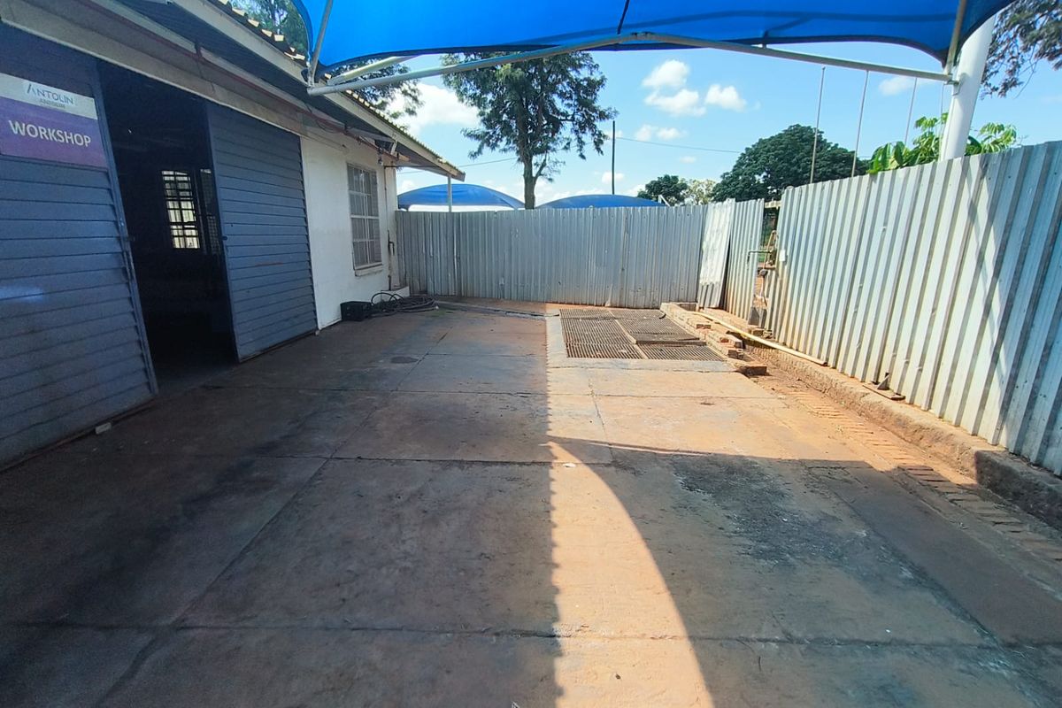 Prime Freestanding 3,992m2 Warehouse In Rosslyn with Superlink Access, Immediate Occupation - Photo 5