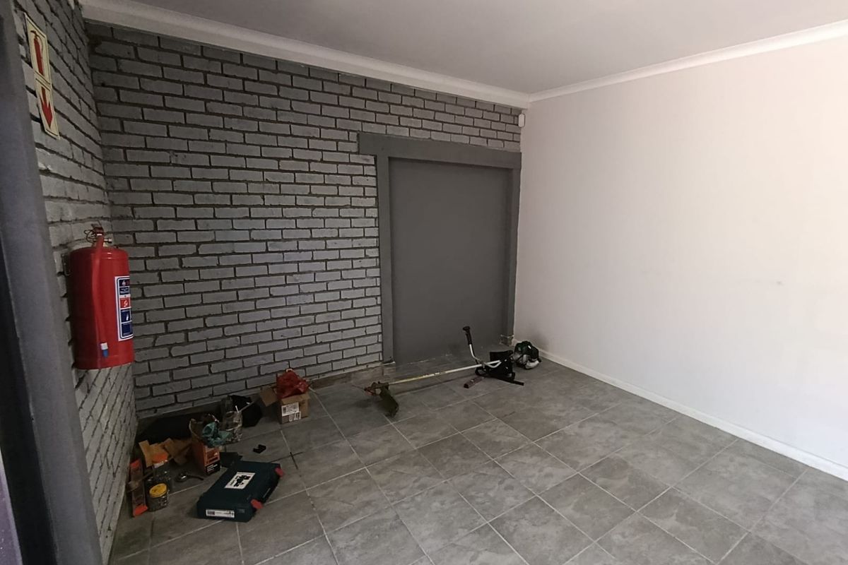 Ground floor office space in central Fisherhaven - Photo 4