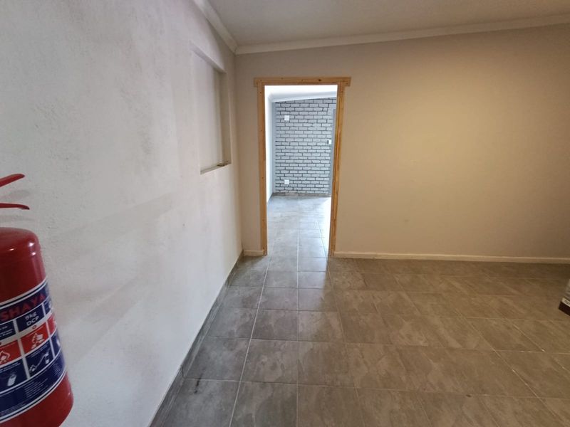 Ground floor office space in central Fisherhaven - Photo 7