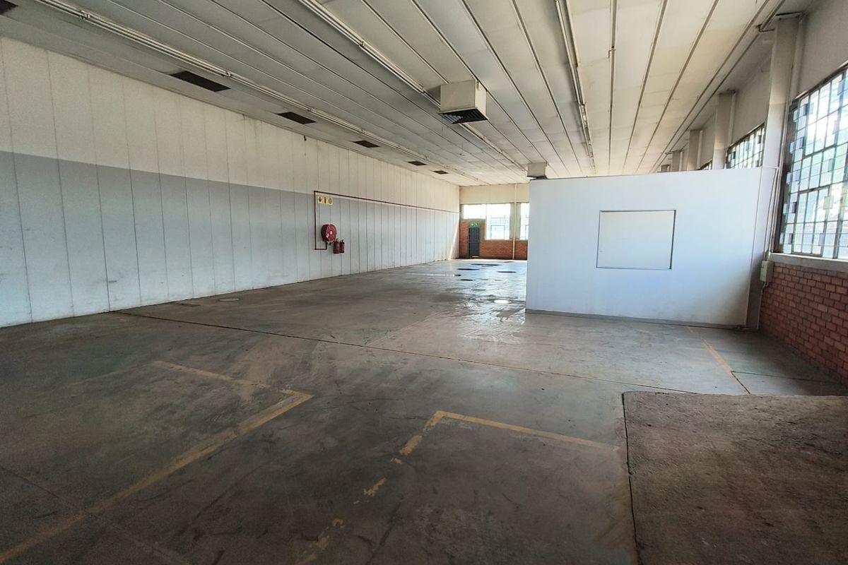 Compact High-Clearance 370m2 Warehouse To Let In Rosslyn, Secure Industrial Node - Photo 4