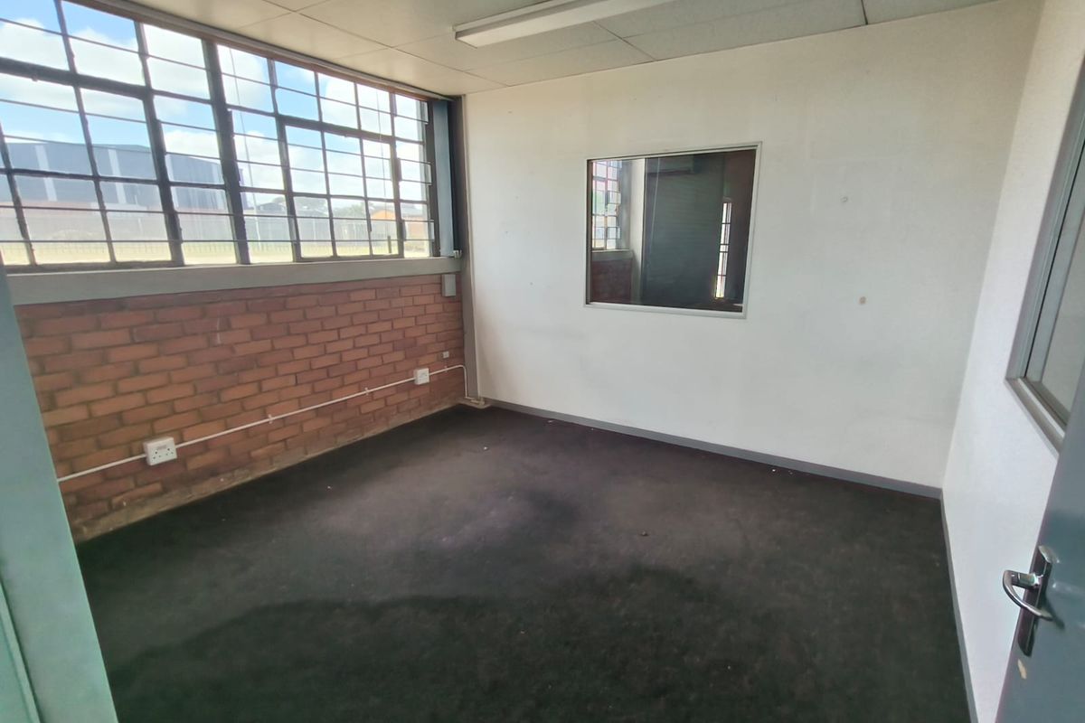 Compact High-Clearance 370m2 Warehouse To Let In Rosslyn, Secure Industrial Node - Photo 5