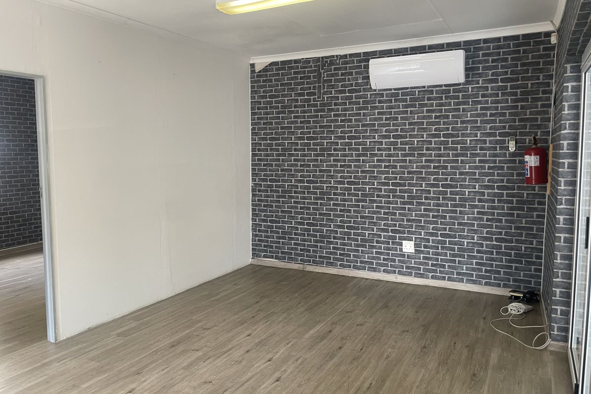 Medical suite to rent within a Wellness Centre - Photo 3