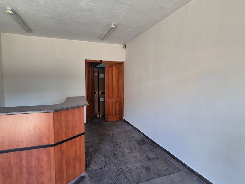 High-Exposure 538m2 Industrial Warehouse, Secure N4 Industrial Park, Available 1 July 2026 - Photo 2