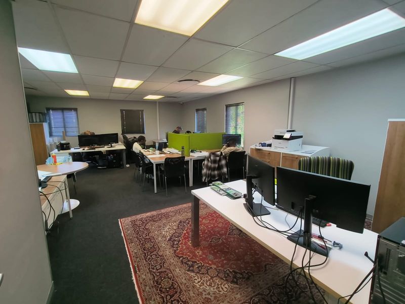 Prime 170m2 Office To Let in Secure Route 21 Corporate Park, Irene - Excellent Accessibility - Photo 8