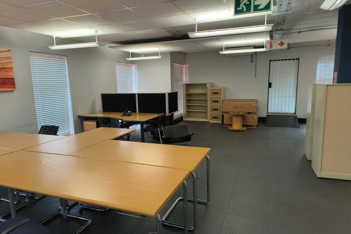 246m2 Premium Office To Let in Centurion | SuidPark Business Park | Move-In Ready - Photo 5