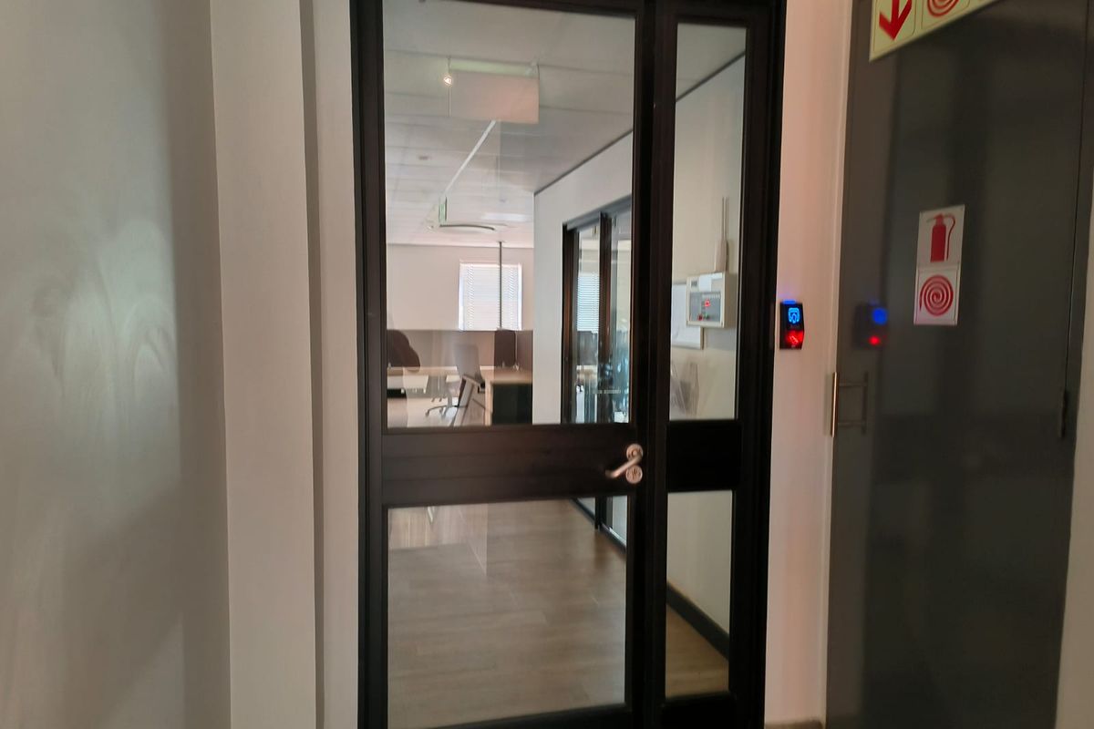 Premium Office Space To Let in Centurion | Fully Fitted & Move-In Ready - Photo 4