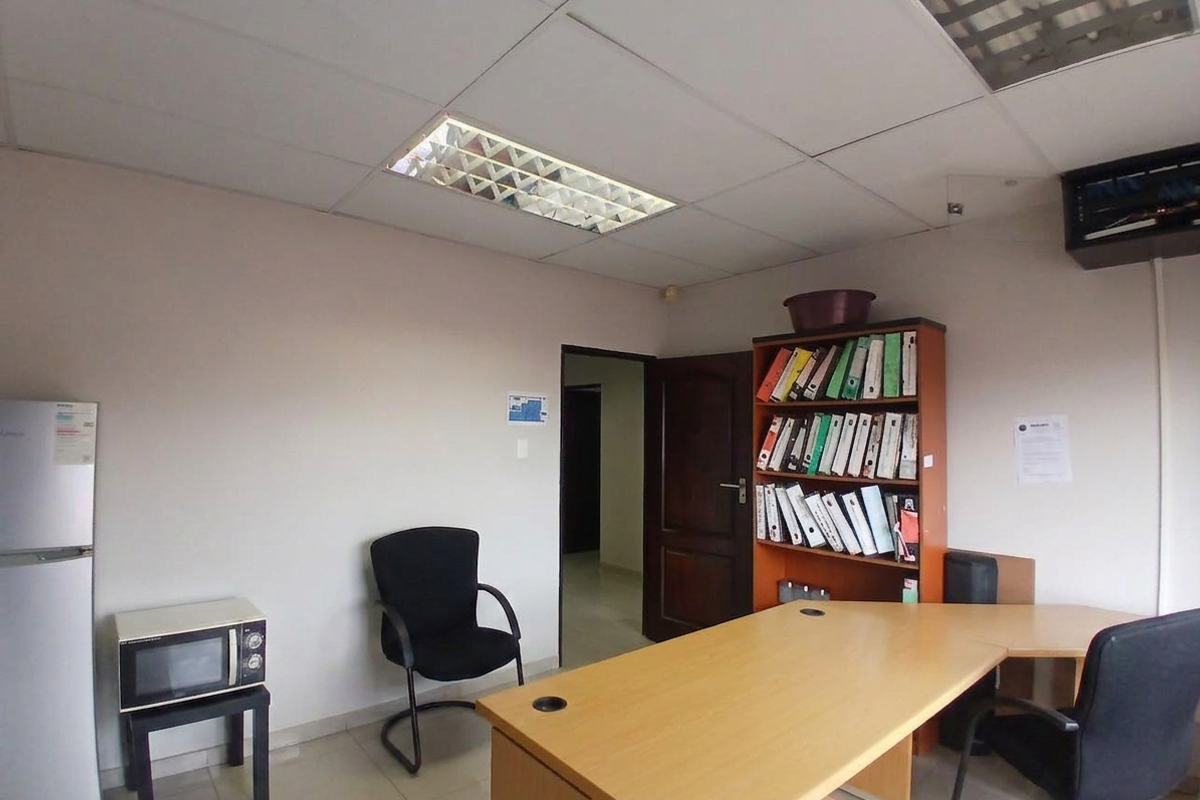 Work Above the Rest - Photo 5