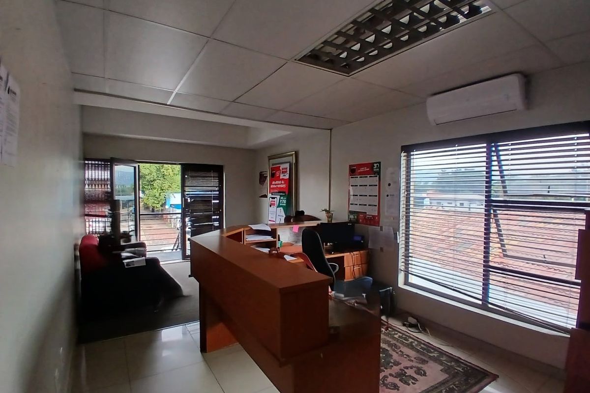 Work Above the Rest - Photo 2