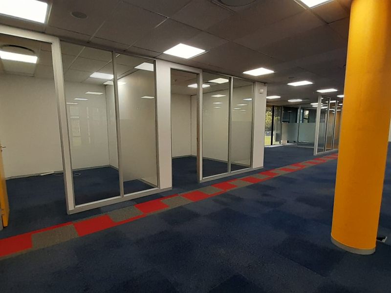 Corporate Scale Meets Operational Power in Randjespark, 7892m2 Space To Let Available - Photo 9