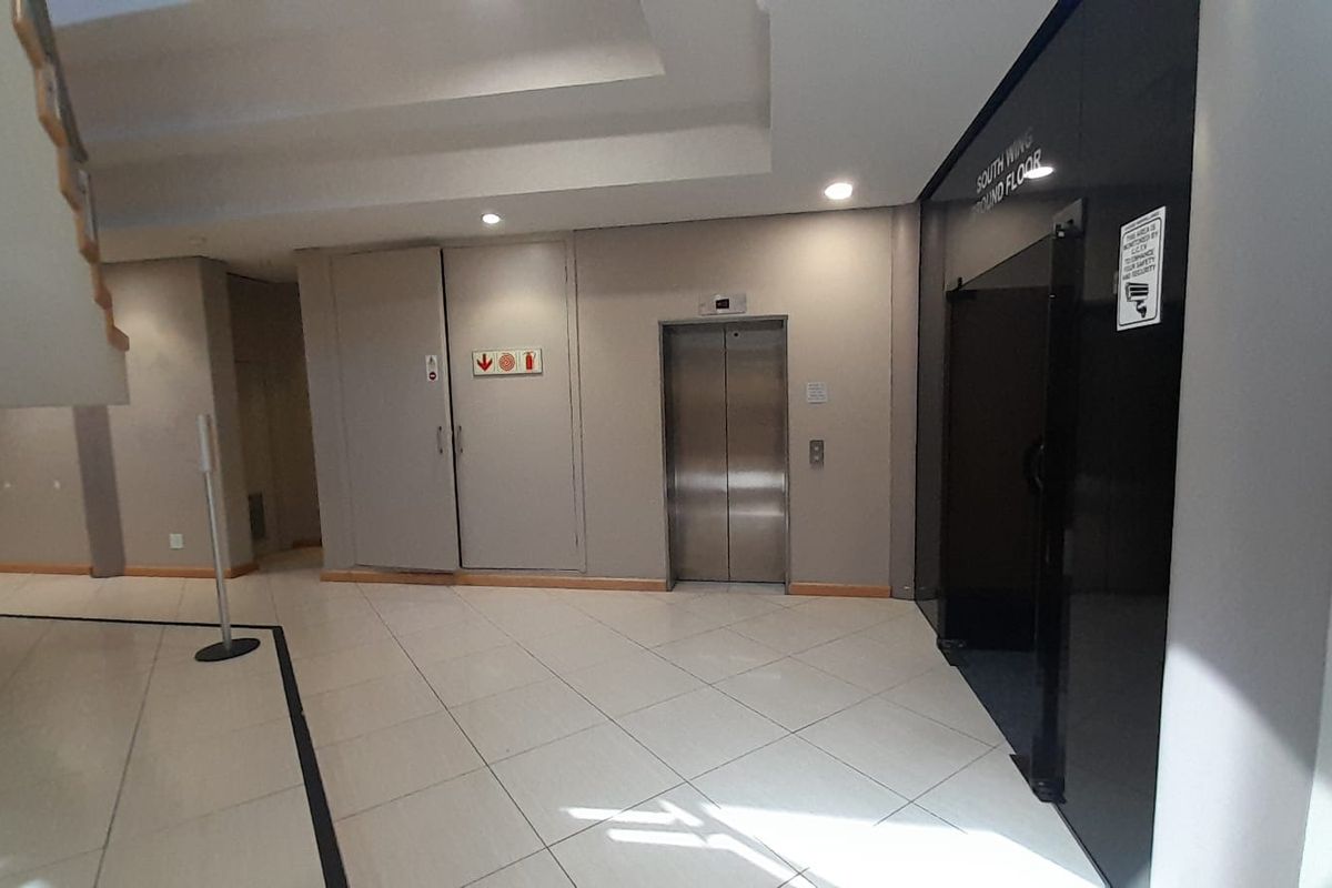 Corporate Scale Meets Operational Power in Randjespark, 7892m2 Space To Let Available - Photo 4