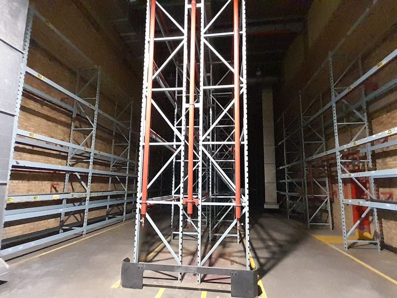 High Capacity Warehouse with Office Component To Let in Randjespark, Midrand - Photo 5