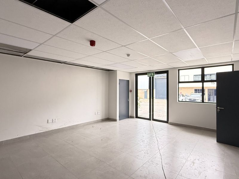 Premium AAA-Grade Warehouse To Let in Samrand, High-Clearance, Prime Logistics Exposure - Photo 4