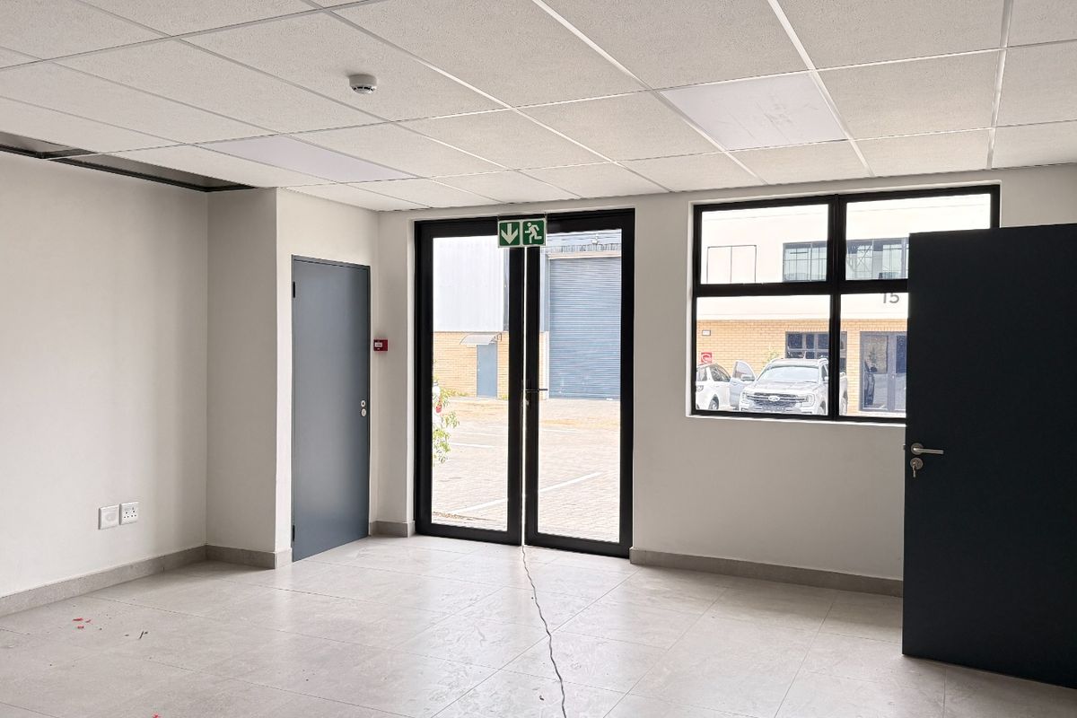 Premium AAA-Grade Warehouse To Let in Samrand, High-Clearance, Prime Logistics Exposure - Photo 3