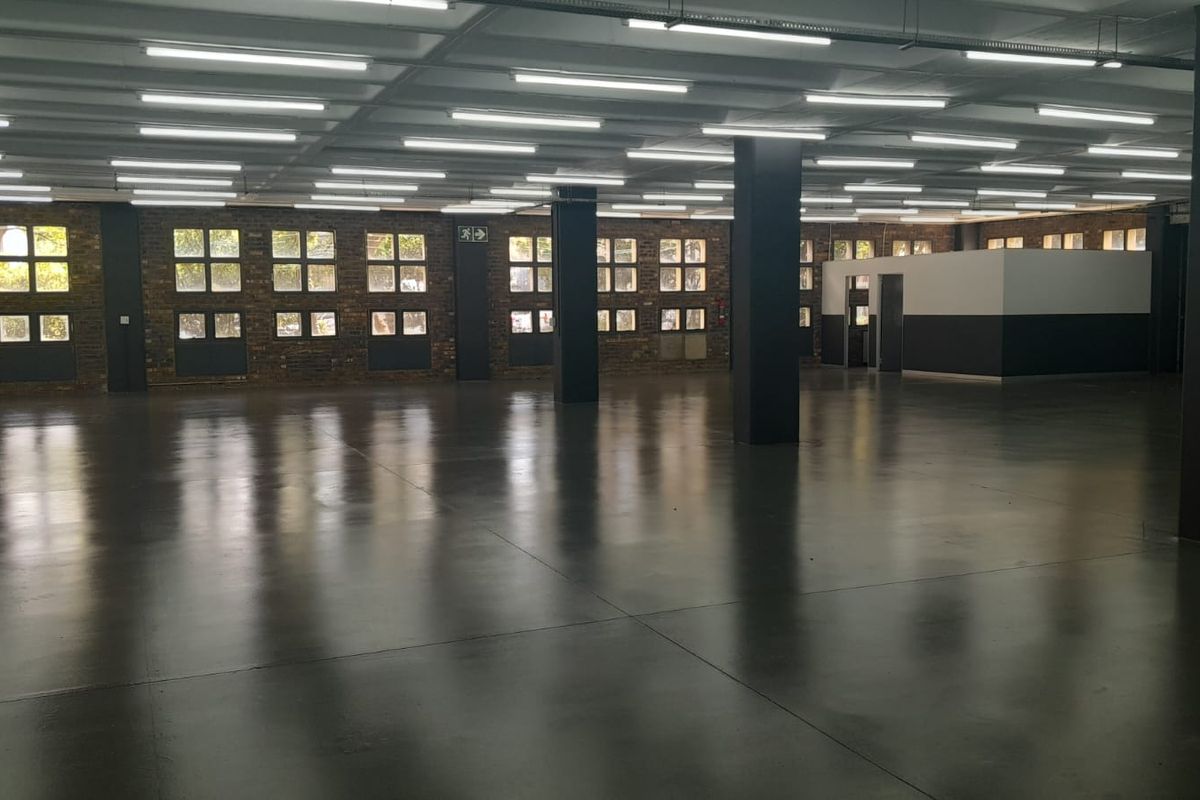 Open Plan Warehouse with Dual Access for Efficient Operations, Kyalami - Photo 5