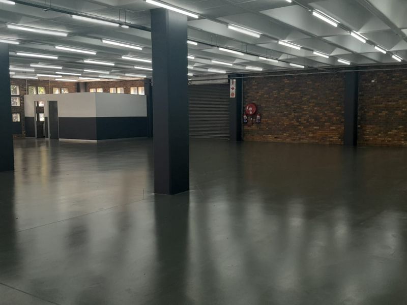 Open Plan Warehouse with Dual Access for Efficient Operations, Kyalami - Photo 3