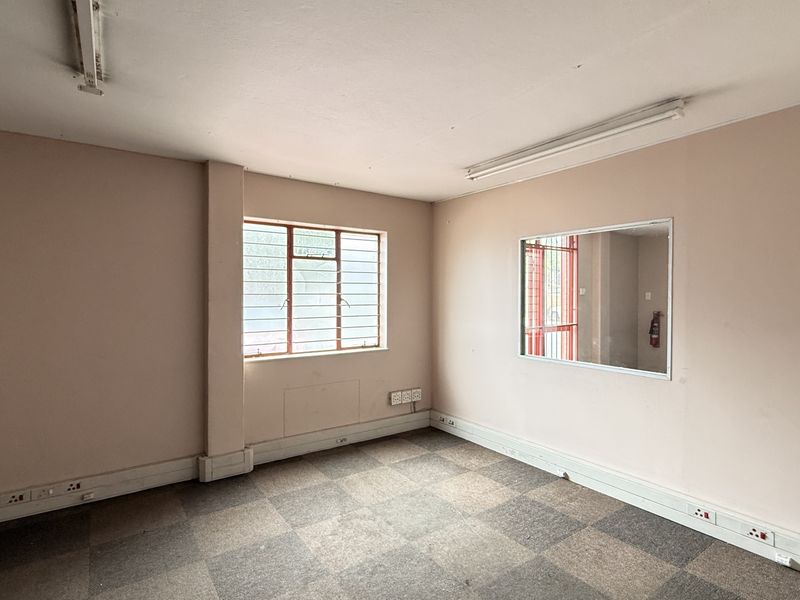 Standout 537m2 Warehouse in Samrand, Superlink Access, Premium Offices & Prime N1 Exposure - Photo 5