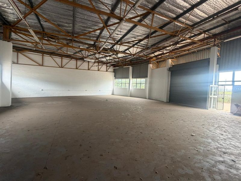 338.75m2 Warehouse To Let, Secure and with N2 Frontage - Photo 6