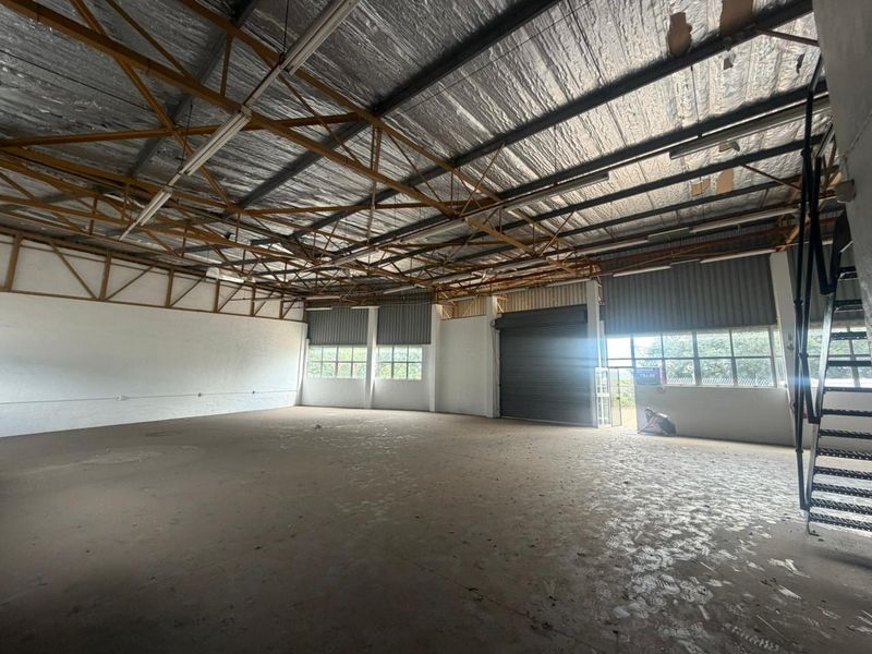338.75m2 Warehouse To Let, Secure and with N2 Frontage - Photo 10