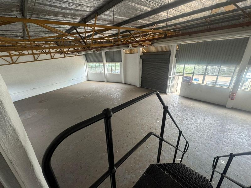 338.75m2 Warehouse To Let, Secure and with N2 Frontage - Photo 7