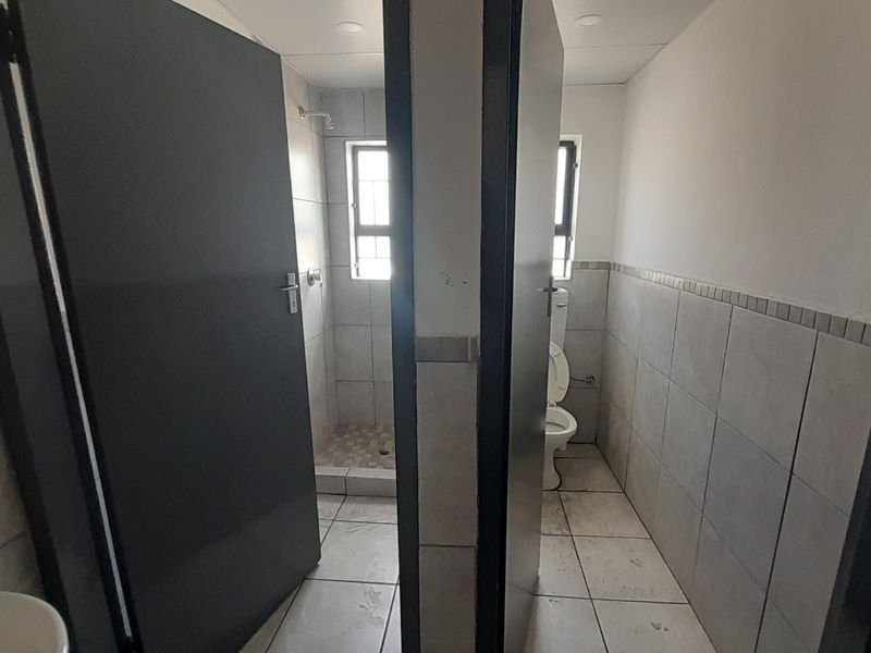Compact Warehouse Space with Easy Access and Immediate Functionality, Midrand - Photo 7