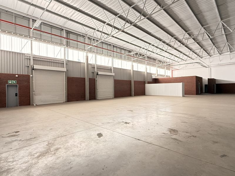 AAA-Grade 1,235m2 High-Clearance Warehouse To Let in Irene, Prime R21 Exposure - Photo 8