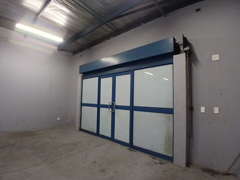 Professional Warehouse at Your Disposal - Photo 6