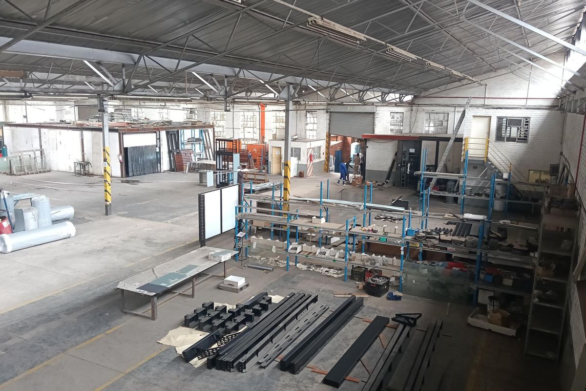Industrial warehouse for sale - Photo 5