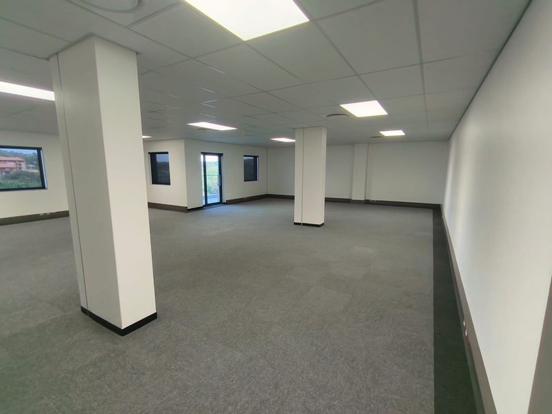 Strategic 116m2 Flexi Office Space To Let in Prime Die Hoewes Business Hub - Photo 10