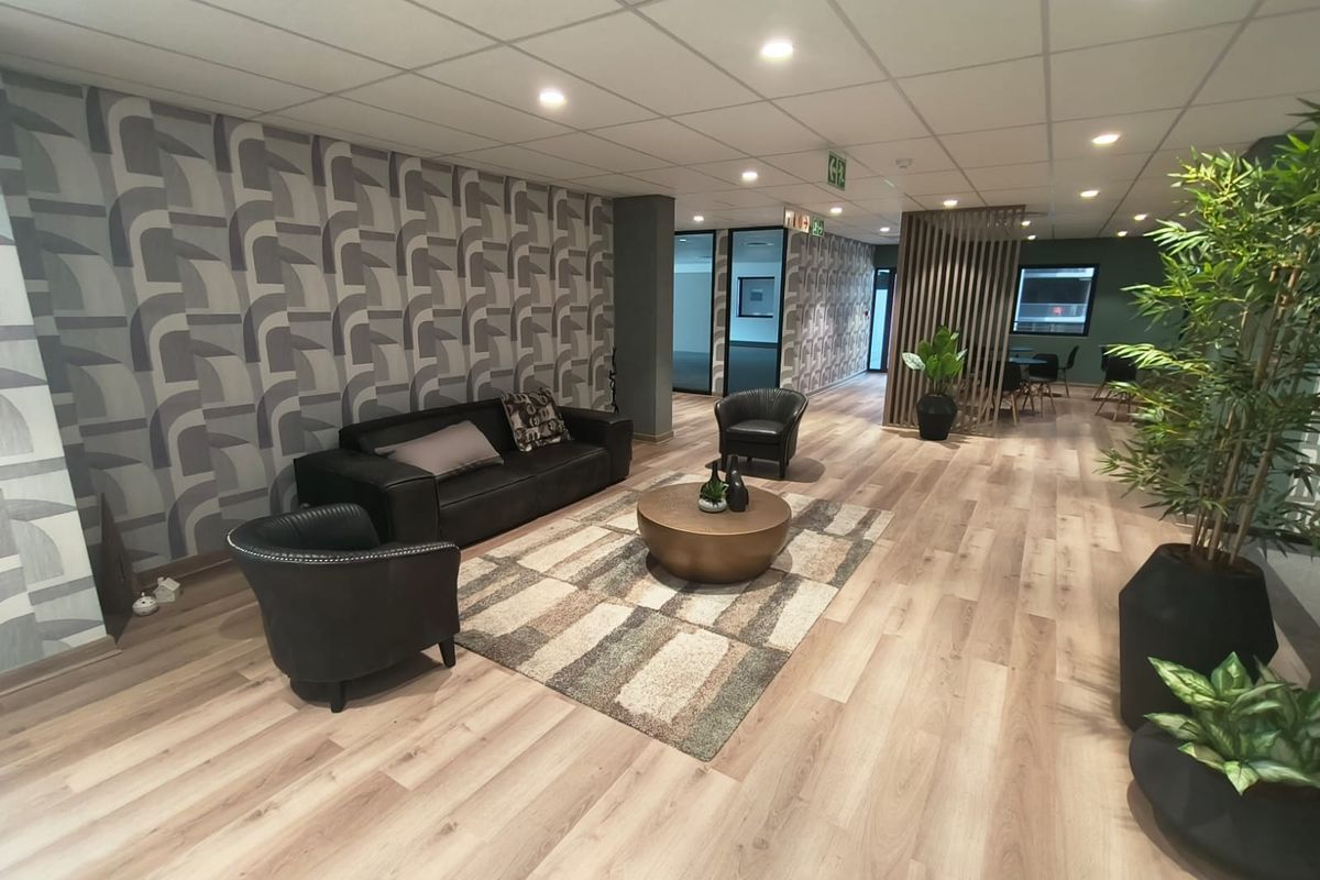 Strategic 116m2 Flexi Office Space To Let in Prime Die Hoewes Business Hub - Photo 4