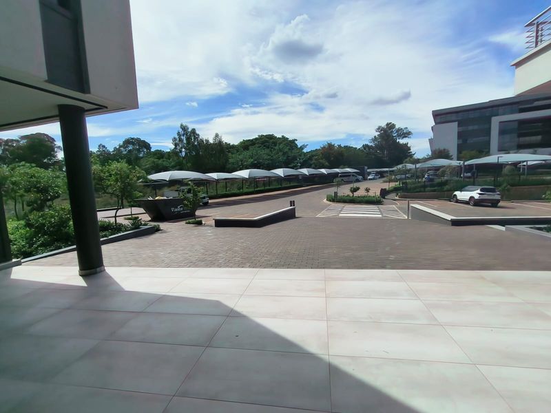 Strategic 116m2 Flexi Office Space To Let in Prime Die Hoewes Business Hub - Photo 2