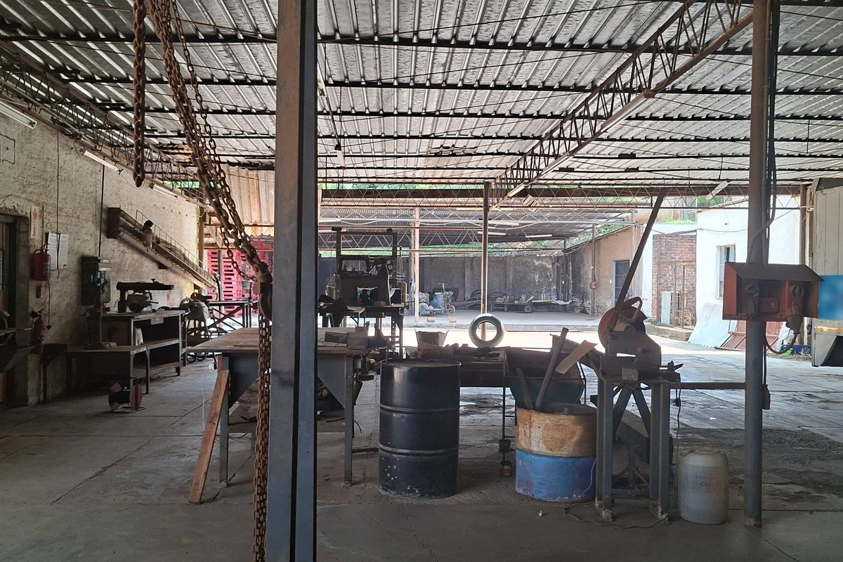 2.7 HACTARE FARM WITH OFFICE AND AMPLE STORAGE OPTIONS- PERFECT FOR LARGE MACHINERY AND TRUCKS - Photo 3