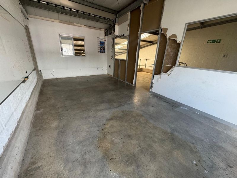 Light Industrial Unit For Sale or To Let in Micro Park, Cornubia - Photo 3