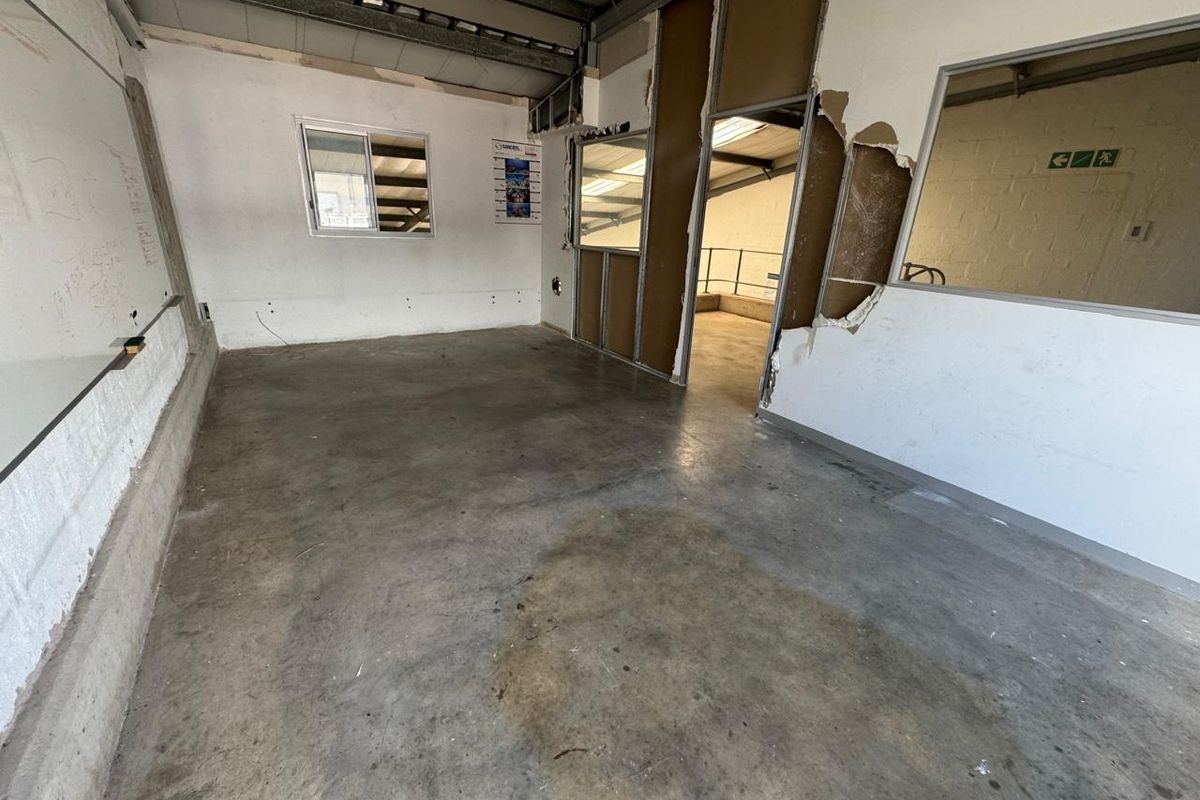 Light Industrial Unit For Sale or To Let in Micro Park, Cornubia - Photo 3