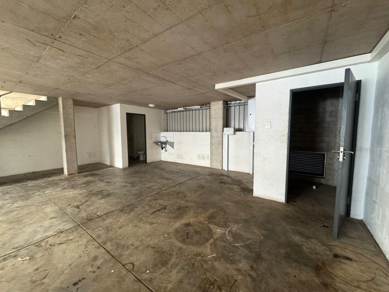 Light Industrial Unit For Sale or To Let in Micro Park, Cornubia - Photo 5
