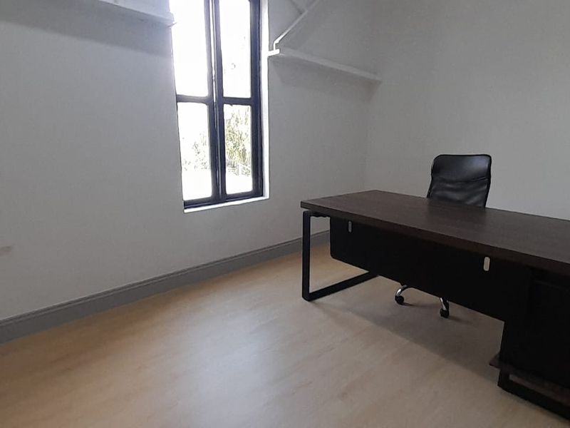 Compact High Functioning Workspace Without the Overhead in Midrand - Photo 3